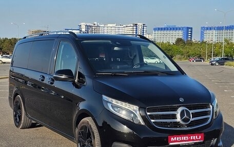Mercedes-Benz V-Класс, 2018 год, 4 700 000 рублей, 1 фотография