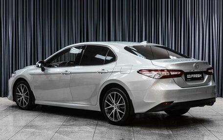 Toyota Camry, 2021 год, 3 379 000 рублей, 2 фотография