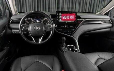 Toyota Camry, 2021 год, 3 379 000 рублей, 10 фотография