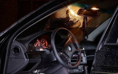 BMW 5 серия, 2002 год, 500 000 рублей, 3 фотография