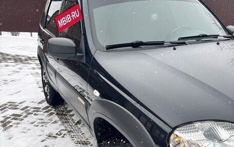 Chevrolet Niva I рестайлинг, 2016 год, 855 000 рублей, 3 фотография