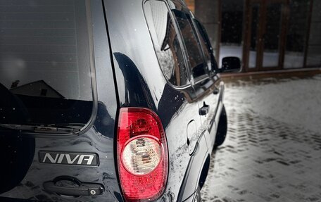 Chevrolet Niva I рестайлинг, 2016 год, 855 000 рублей, 4 фотография