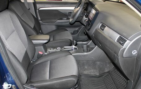 Mitsubishi Outlander III рестайлинг 3, 2014 год, 1 457 000 рублей, 15 фотография
