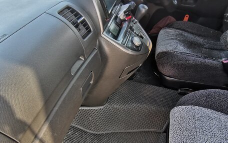 Toyota Wish II, 2006 год, 970 000 рублей, 20 фотография