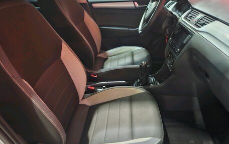 Skoda Rapid I, 2017 год, 1 045 000 рублей, 11 фотография