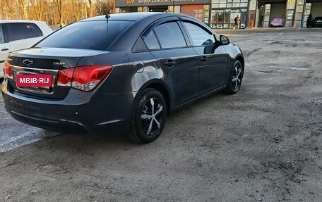 Chevrolet Cruze II, 2013 год, 700 000 рублей, 4 фотография