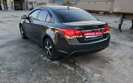 Chevrolet Cruze II, 2013 год, 700 000 рублей, 5 фотография