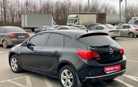 Opel Astra J, 2013 год, 790 000 рублей, 4 фотография