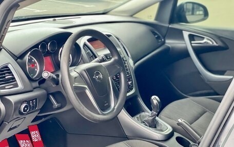 Opel Astra J, 2013 год, 790 000 рублей, 10 фотография