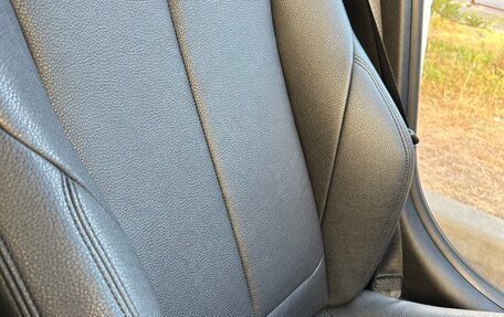 BMW 3 серия, 2019 год, 2 380 000 рублей, 18 фотография