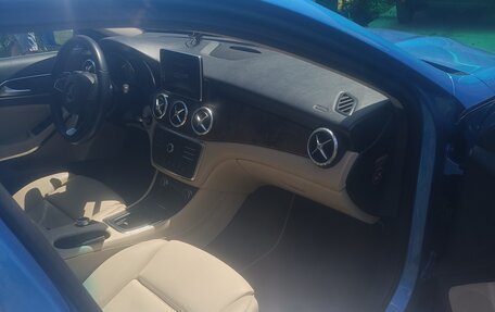 Mercedes-Benz GLA, 2016 год, 1 750 000 рублей, 7 фотография