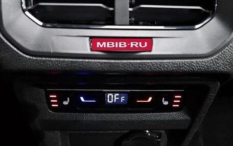 Volkswagen Tiguan II, 2022 год, 2 450 000 рублей, 11 фотография