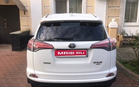 Toyota RAV4, 2016 год, 2 120 000 рублей, 4 фотография
