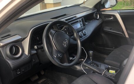 Toyota RAV4, 2016 год, 2 120 000 рублей, 10 фотография