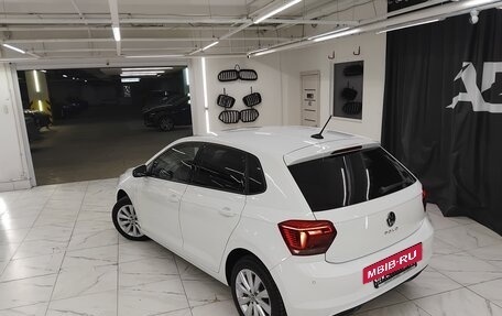 Volkswagen Polo VI (EU Market), 2021 год, 1 630 000 рублей, 2 фотография