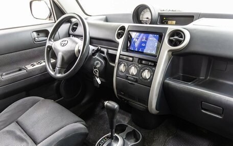 Scion xB II рестайлинг, 2004 год, 638 000 рублей, 35 фотография