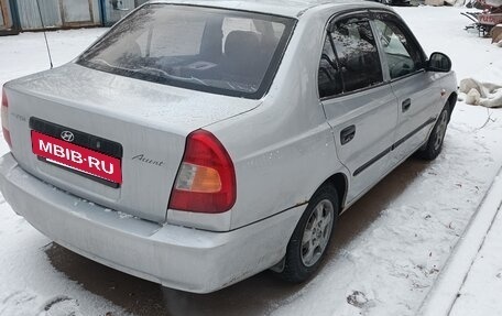 Hyundai Accent II, 2004 год, 230 000 рублей, 2 фотография