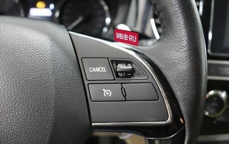 Mitsubishi Outlander III рестайлинг 3, 2020 год, 2 990 000 рублей, 15 фотография