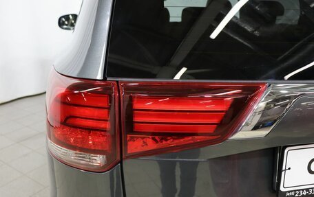 Mitsubishi Outlander III рестайлинг 3, 2020 год, 2 990 000 рублей, 23 фотография