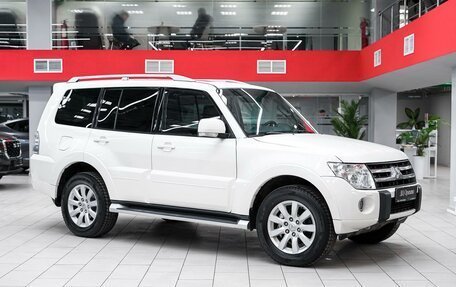 Mitsubishi Pajero IV, 2011 год, 1 699 000 рублей, 3 фотография