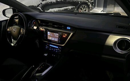 Toyota Auris II, 2013 год, 1 380 000 рублей, 9 фотография