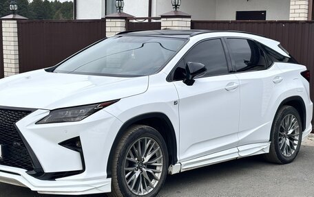 Lexus RX IV рестайлинг, 2017 год, 4 300 000 рублей, 6 фотография