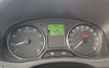 Skoda Fabia II, 2013 год, 690 000 рублей, 10 фотография