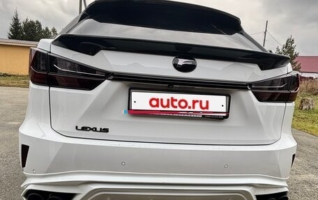 Lexus RX IV рестайлинг, 2017 год, 4 300 000 рублей, 7 фотография