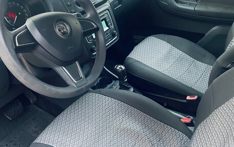 Skoda Fabia II, 2014 год, 890 000 рублей, 7 фотография