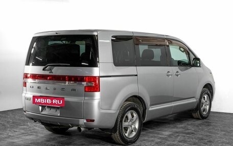Mitsubishi Delica D:5 I, 2007 год, 1 450 000 рублей, 3 фотография