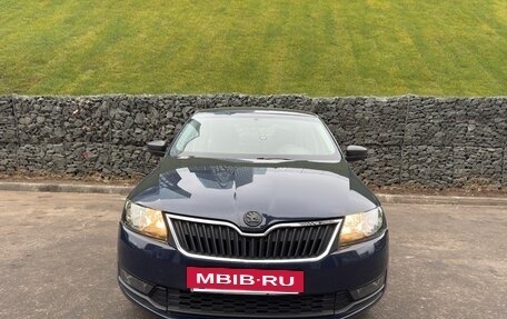 Skoda Rapid I, 2015 год, 699 000 рублей, 2 фотография