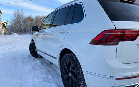 Volkswagen Tiguan II, 2021 год, 3 750 000 рублей, 4 фотография