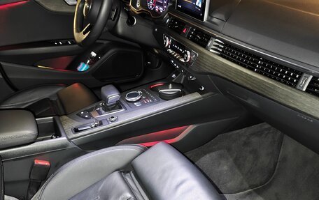 Audi A4, 2019 год, 3 860 000 рублей, 19 фотография