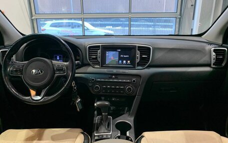 KIA Sportage IV рестайлинг, 2017 год, 1 800 000 рублей, 14 фотография