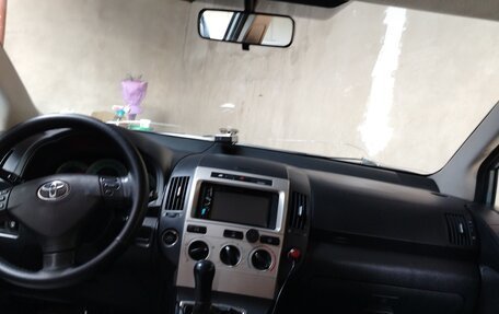 Toyota Corolla Verso I, 2005 год, 630 000 рублей, 6 фотография