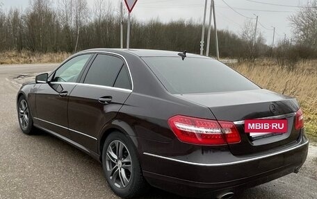 Mercedes-Benz E-Класс, 2010 год, 1 250 000 рублей, 9 фотография