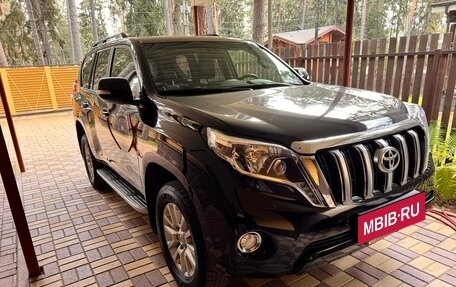 Toyota Land Cruiser Prado 150 рестайлинг 2, 2016 год, 4 850 000 рублей, 3 фотография
