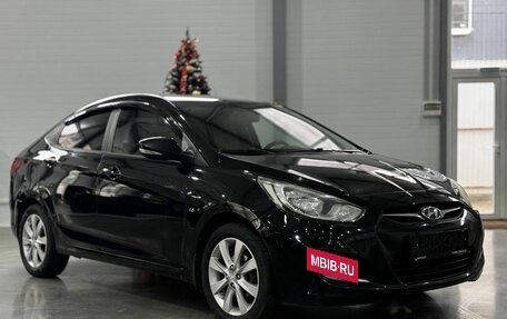 Hyundai Solaris II рестайлинг, 2011 год, 678 000 рублей, 2 фотография