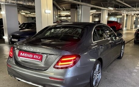 Mercedes-Benz E-Класс, 2019 год, 3 450 000 рублей, 10 фотография
