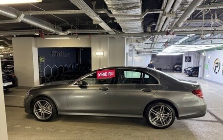 Mercedes-Benz E-Класс, 2019 год, 3 450 000 рублей, 8 фотография