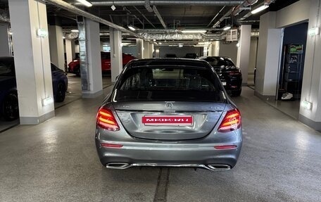 Mercedes-Benz E-Класс, 2019 год, 3 450 000 рублей, 11 фотография