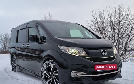 Honda Stepwgn IV, 2016 год, 2 150 000 рублей, 14 фотография