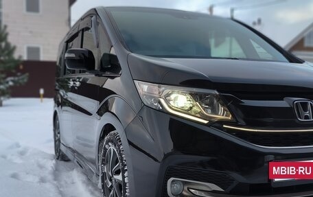 Honda Stepwgn IV, 2016 год, 2 150 000 рублей, 18 фотография