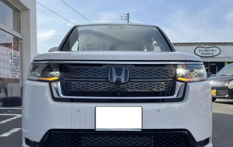 Honda Stepwgn, 2022 год, 2 745 000 рублей, 2 фотография