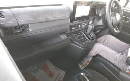 Honda Stepwgn, 2022 год, 2 745 000 рублей, 9 фотография