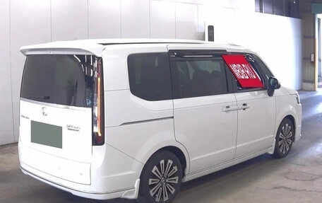 Honda Stepwgn, 2022 год, 2 745 000 рублей, 4 фотография