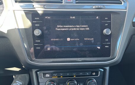 Volkswagen Tiguan II, 2018 год, 2 890 000 рублей, 10 фотография