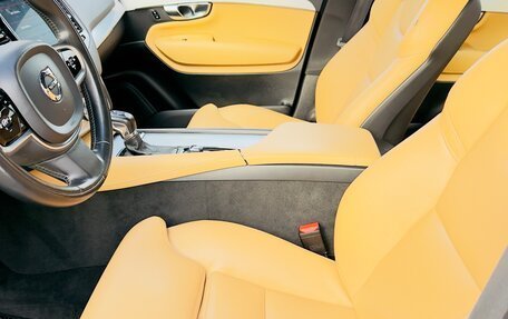 Volvo XC90 II рестайлинг, 2018 год, 3 490 000 рублей, 12 фотография