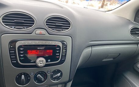 Ford Focus II рестайлинг, 2011 год, 600 000 рублей, 24 фотография