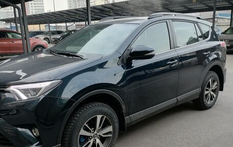 Toyota RAV4, 2019 год, 2 960 000 рублей, 3 фотография